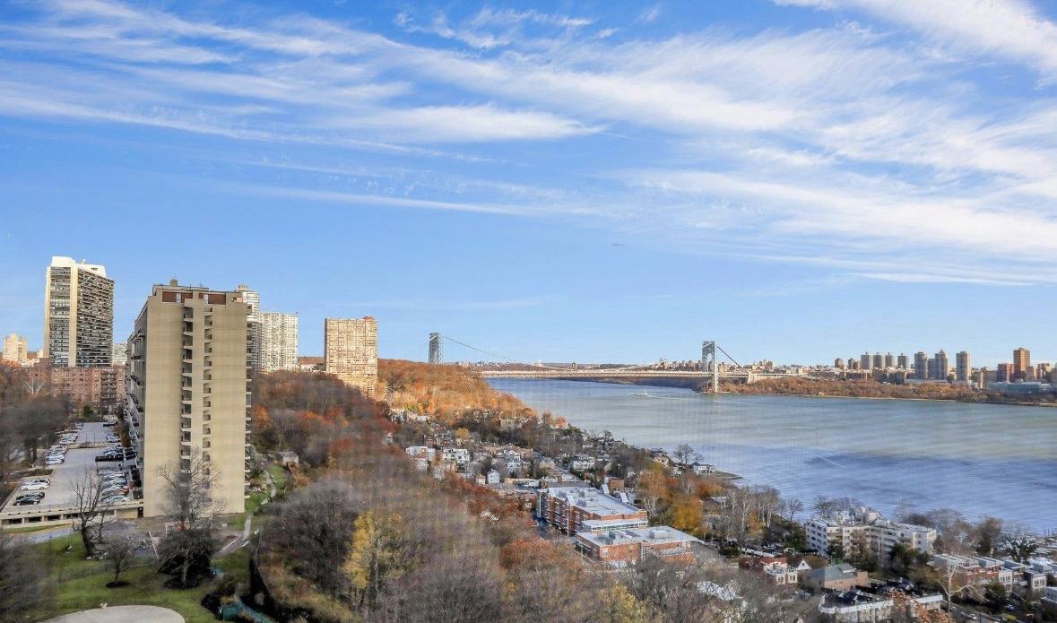 Horizon House grounds and the Hudson in autumn